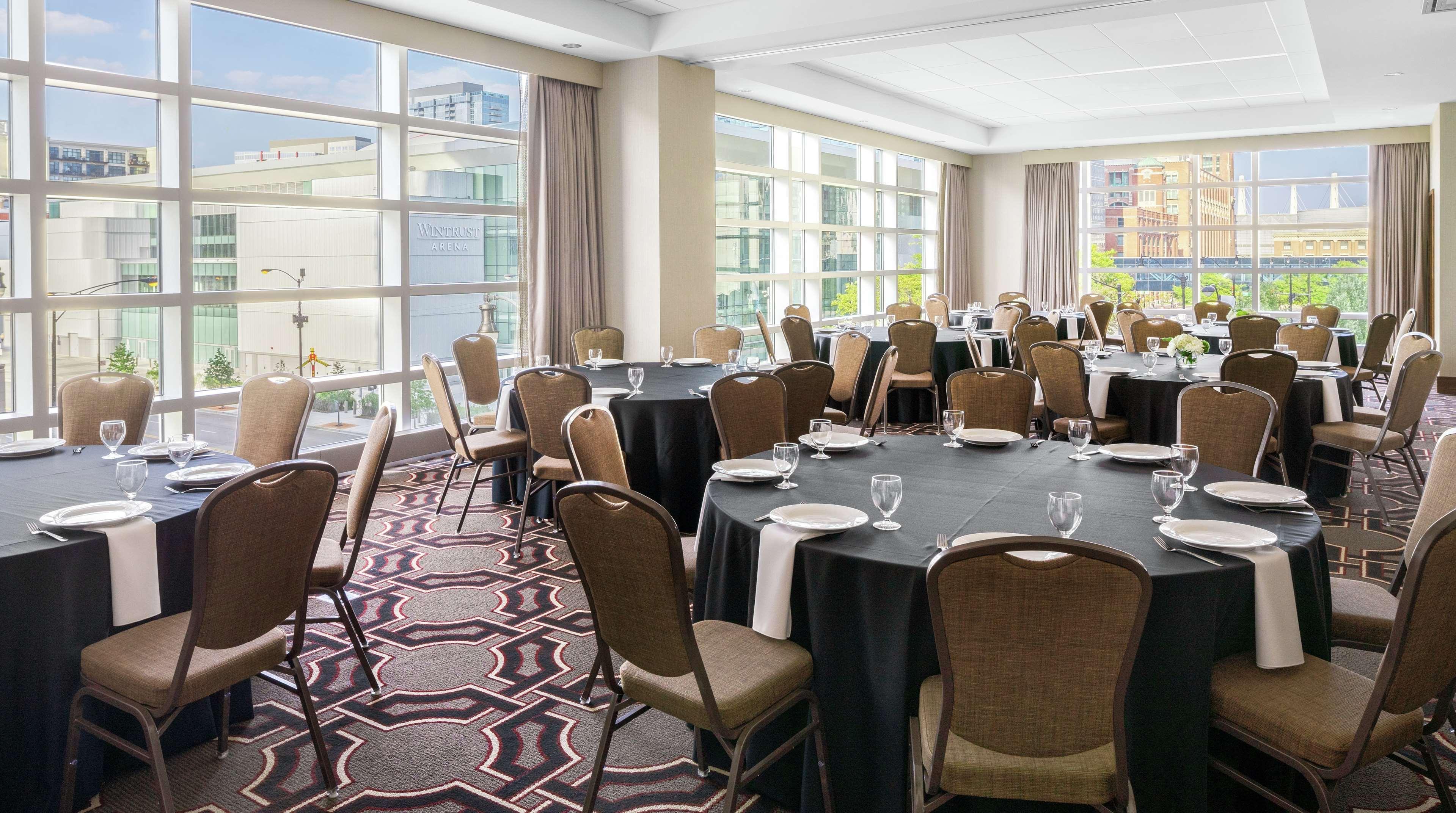 Home2 Suites By Hilton Chicago Mccormick Place Εξωτερικό φωτογραφία