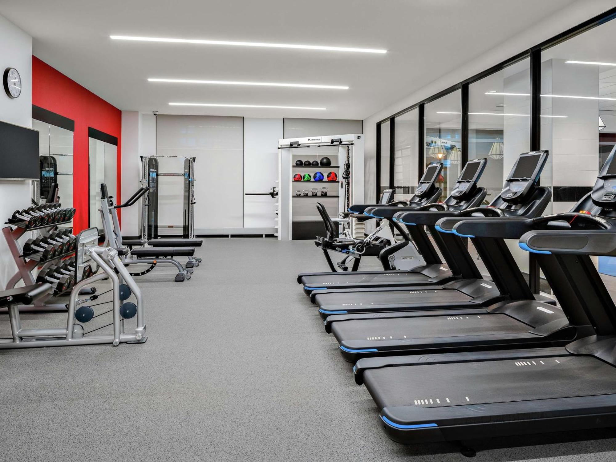 Home2 Suites By Hilton Chicago Mccormick Place Εξωτερικό φωτογραφία